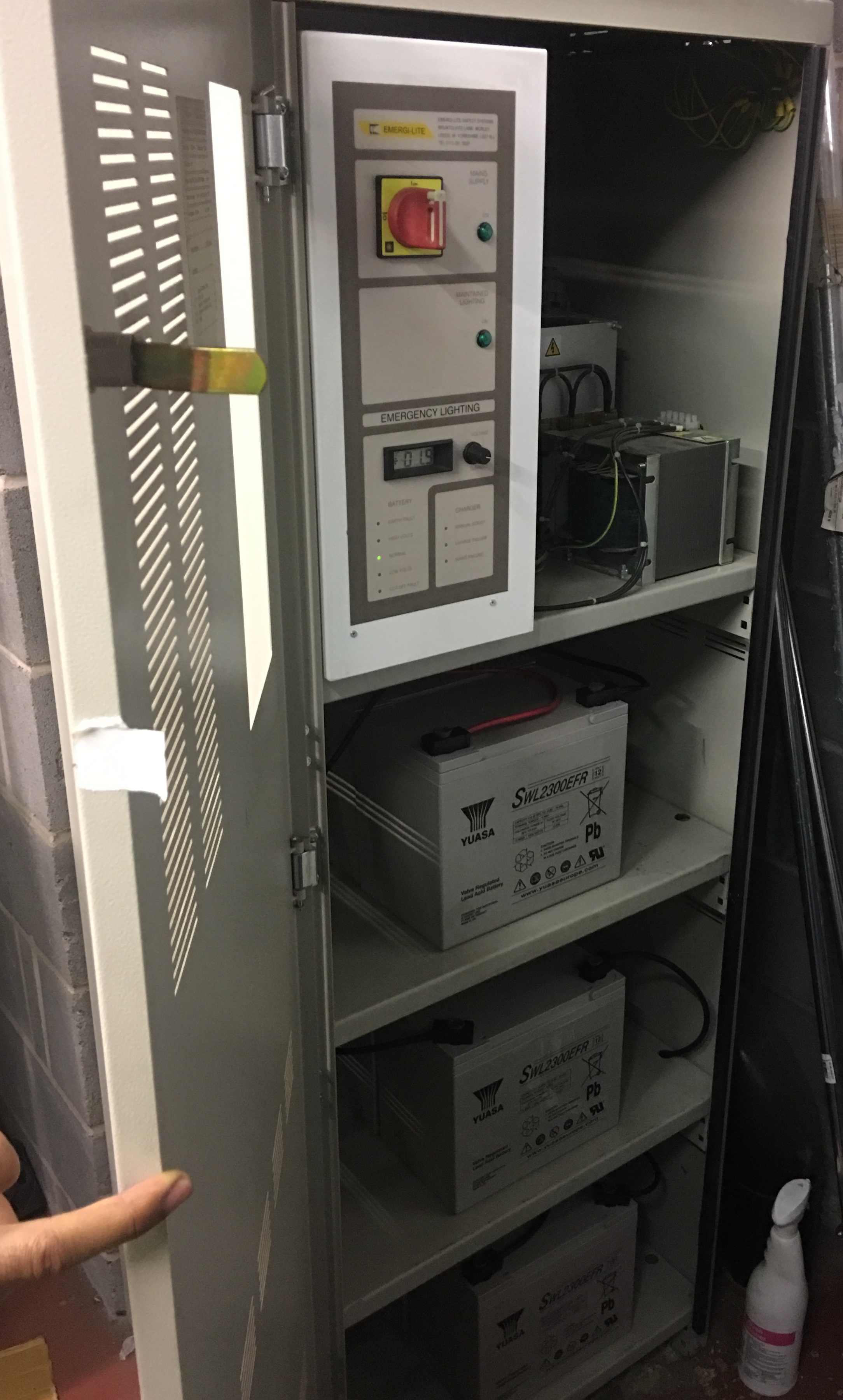 Off grid emergency backup energy supply